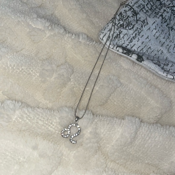 ♌️ 3/25$ Leo necklace - Picture 2 of 4